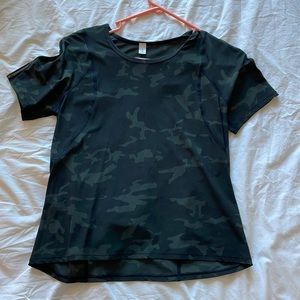 Lulu 🍋 camo short sleeve top, 4